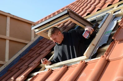 Pose de fenêtres de toit Velux à Sarceaux
